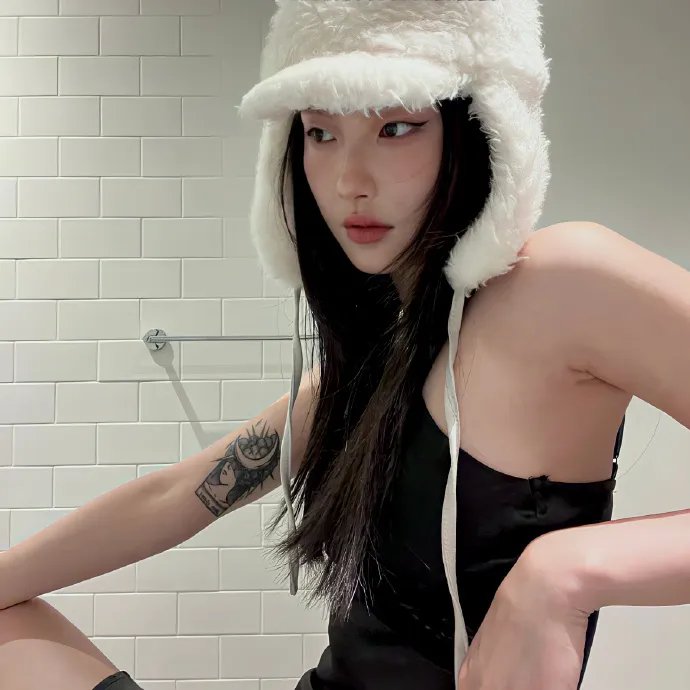 甜诱成瘾，年下弟弟又野又凶